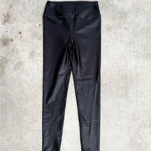 NOLI Women’s Black Reflective Athletic Leggings S